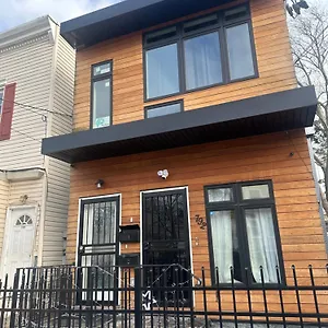 Apartment Elegant By Ewr & Pennstation, Newark